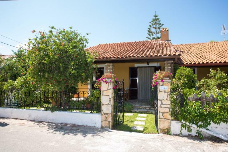 Villa Tina Ахарави Экстерьер фото